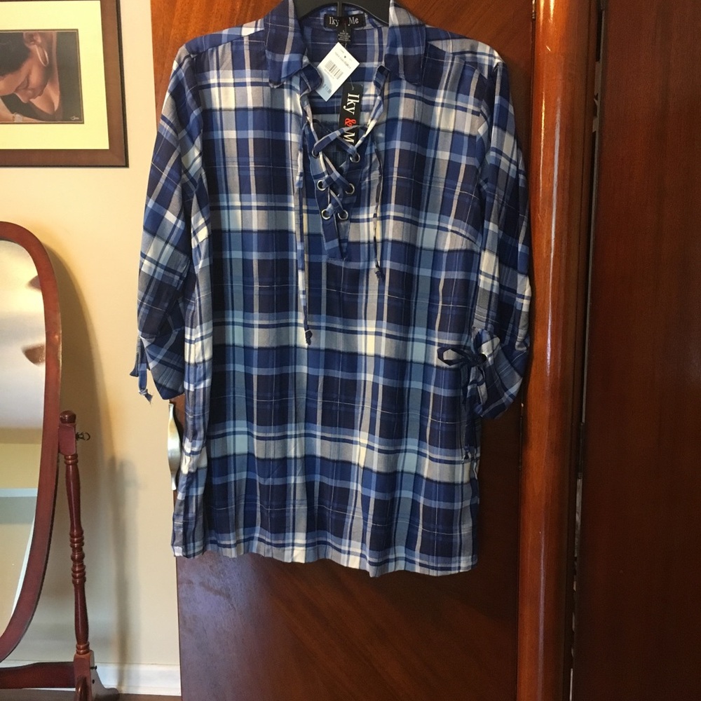 Blue checkered Iky & Me top.